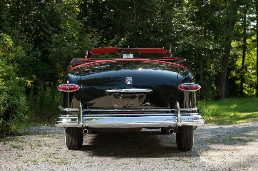  Ford Custom DeLuxe Convertible 1951 года  (фото 21 из 71)